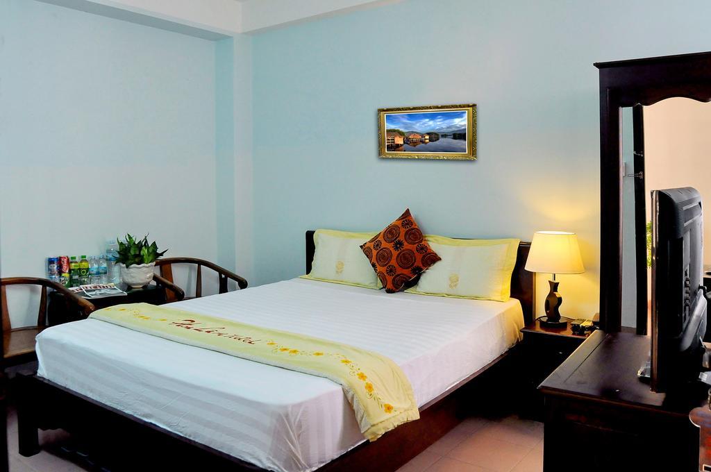 Hoa Lam Hotel Nha Trang Room photo